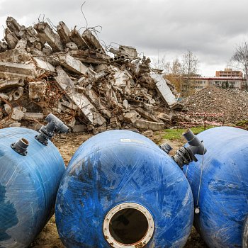 
                                Demolice bývalých lázní. FOTO: Michal Záboj
                                    