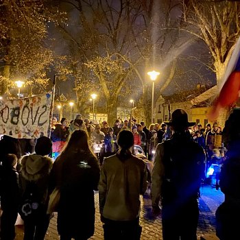 
                                Blanenští skauti uspořádali symbolický Pochod světel. FOTO: Pavla Komárková
                                    