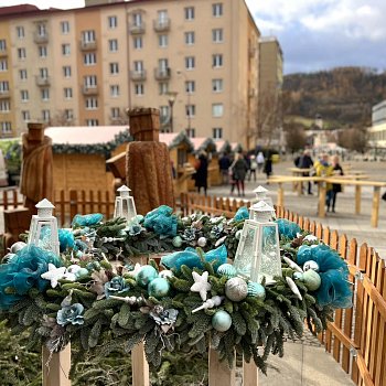 
                                Sváteční program náměstí Republiky nabídlo také v sobotu. FOTO: Kultura Blansko
                                    