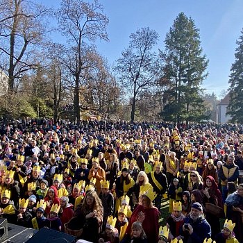 
                                Zámecký park zaplnila Martinova družina. FOTO: Pavla Komárková
                                    