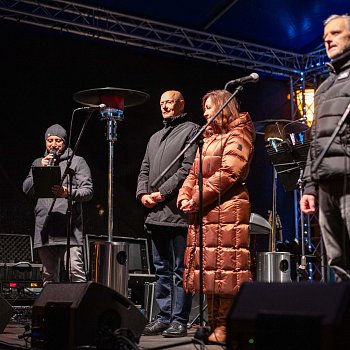 
                                Rozsvícení vánočního stromu na náměstí Republiky. FOTO: Kultura Blansko
                                    