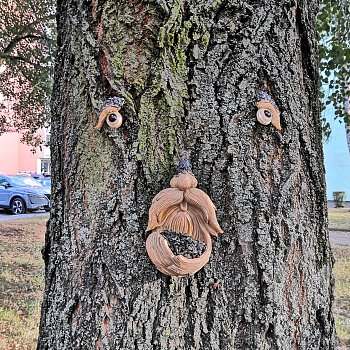 
                                Slavnostní otevření altánku v Salmově ulici. FOTO: Michal Záboj
                                    