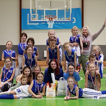 
                                Vánoční basketbalový turnaj. FOTO: archiv BK Blansko
                                    