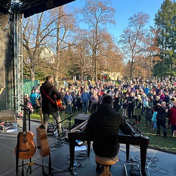 
                                Nedělní koncert Petra Bende. FOTO: Tomáš Morký
                                    