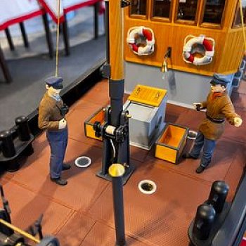 
                                Zakončení výstavy lodních modelů v restauraci Myslivna bylo spuštěním modelů na vodní plochu. FOTO: archiv restaurace Myslivna
                                    