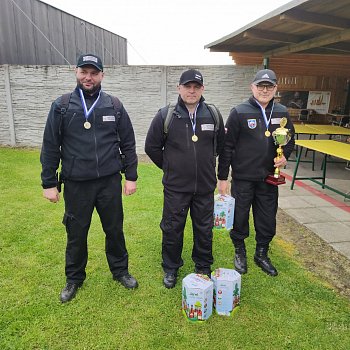 
                                Strážníci z polské Legnice na střeleckých závodem, které pořádá Městská policie Blansko. FOTO: Pavla Komárková
                                    