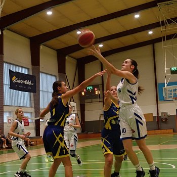 
                                Basketbalistky BK Blansko sehrály další domácí soutěžní utkání. FOTO: archiv pořadatelů
                                    