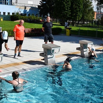 
                                Mladí plavci z Legnice přijíždějí každoročně do Blanska na letní soustředění. FOTO: Michal Záboj
                                    