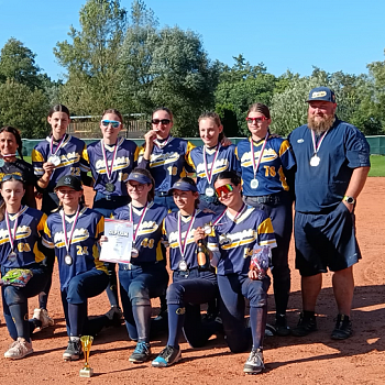 
                                Softballové juniorky klubu Olympia Blansko obhájily prvenství v Lize Juniorek. FOTO: Archiv pořadatelů
                                    