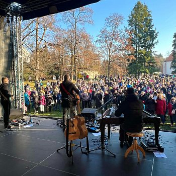 
                                Nedělní koncert Petra Bende. FOTO: Tomáš Morký
                                    