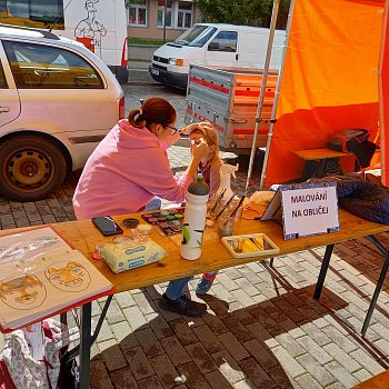 
                                Blansko ožilo tradičním Půlmaratonem Moravským krasem. FOTO: Sabina Pavloušková
                                    