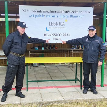 
                                Strážníci z polské Legnice na střeleckých závodem, které pořádá Městská policie Blansko. FOTO: Pavla Komárková
                                    