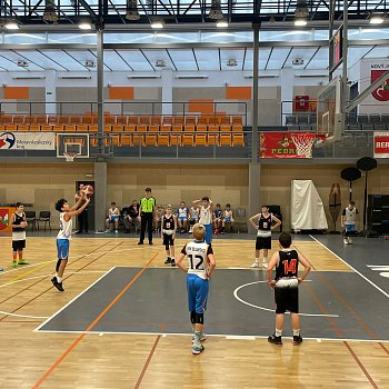 
                                Blanenští basketbalisté U13 sehráli poprvé v sezoně turnaj nadregionální ligy v Novém Jičíně. FOTO: archiv klubu
                                    