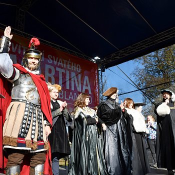 
                                Nedělní program v zámeckém parku. FOTO: Michal Záboj
                                    