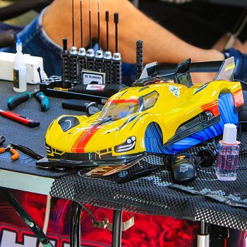 
                                RC autodrom Blansko hostil vytrvalostní závod RC modelů aut na 12 hodin. FOTO: Roman Krejčí
                                    