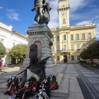 
                                Senioři z Blanska navštívili partnerské město Komárno. FOTO: Zdeněk Lejtnar
                                    